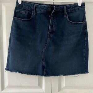 Old Navy jean mini skirt. Size 14
